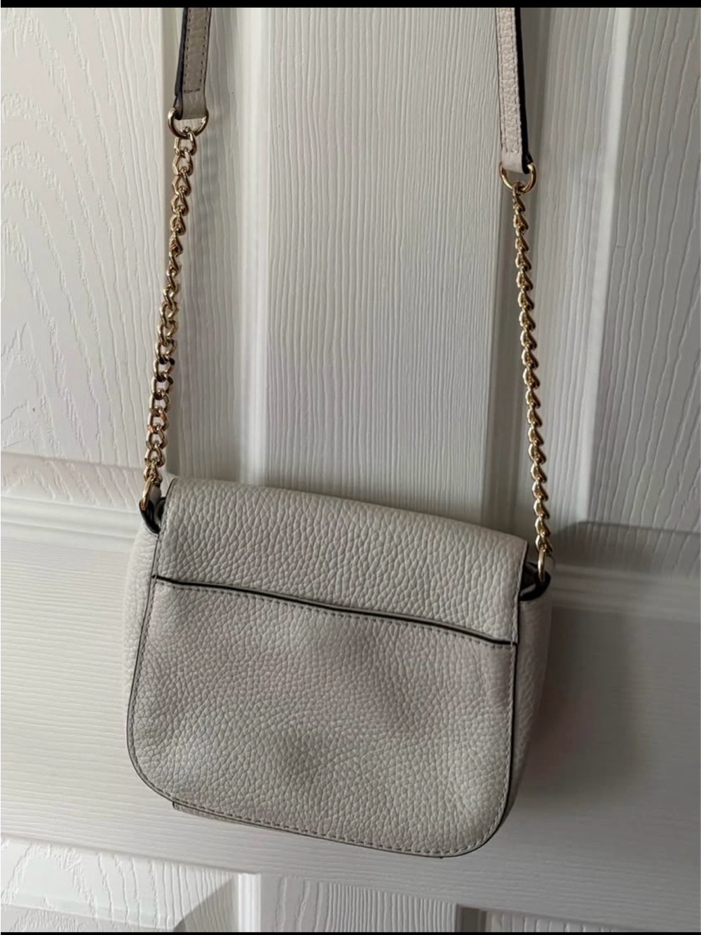 Michael Kors Cream Crossbody with Gold MK Emblem - Picture 3 of 3